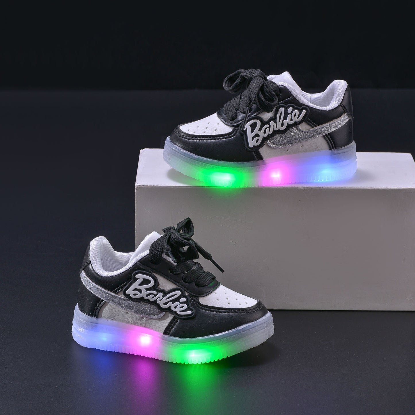 Girls' Soft Soled Casual Letter Illuminated Board Shoes