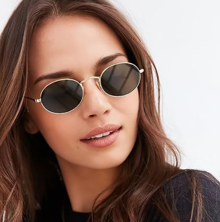 Fashion Women's Oval Sunglasses- Luxury Metal Frame